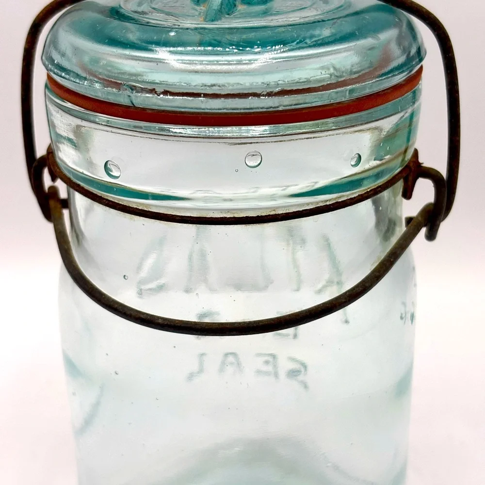 Vintage Atlas E-Z Seal Glass Jar